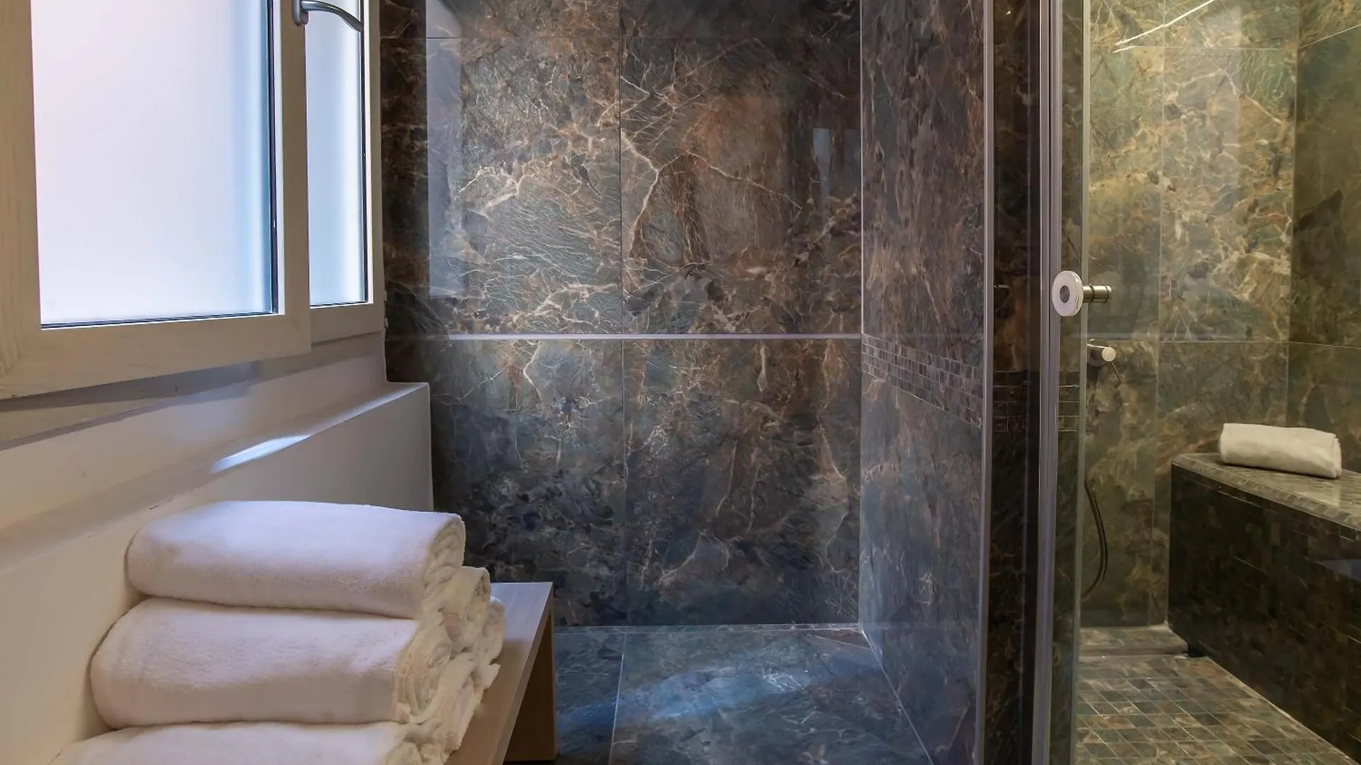 ゲストハウス Ora Acanfora Suites ローマ イタリア