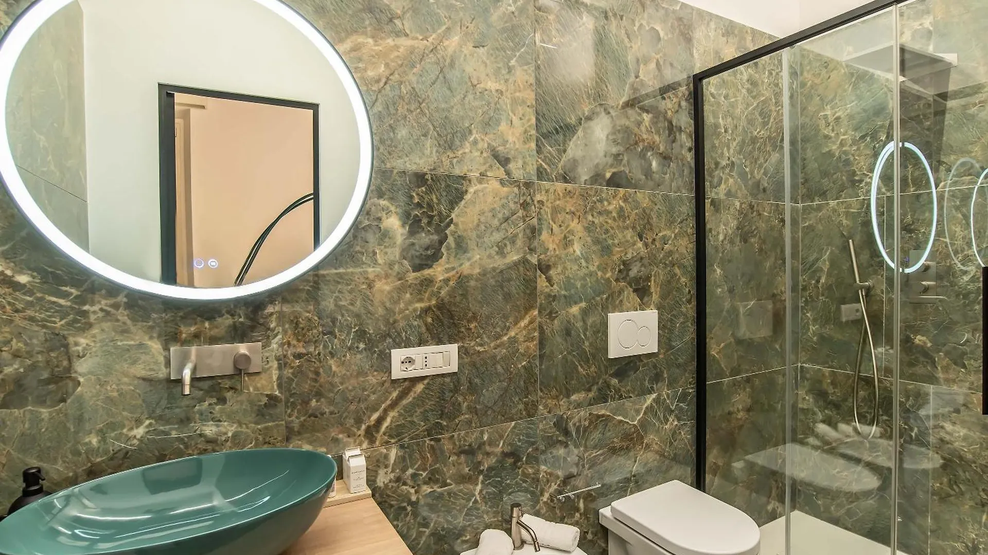 Ora Acanfora Suites ローマ イタリア