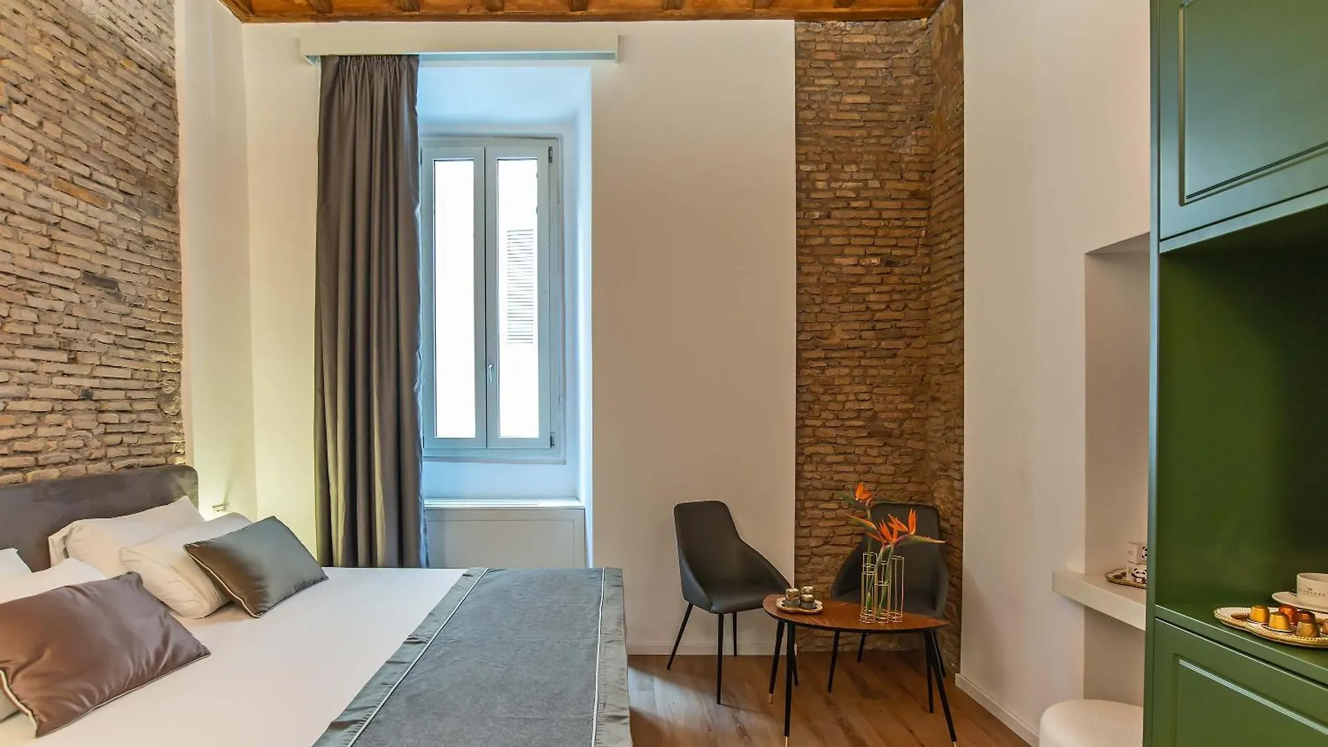 Ora Acanfora Suites ローマ イタリア