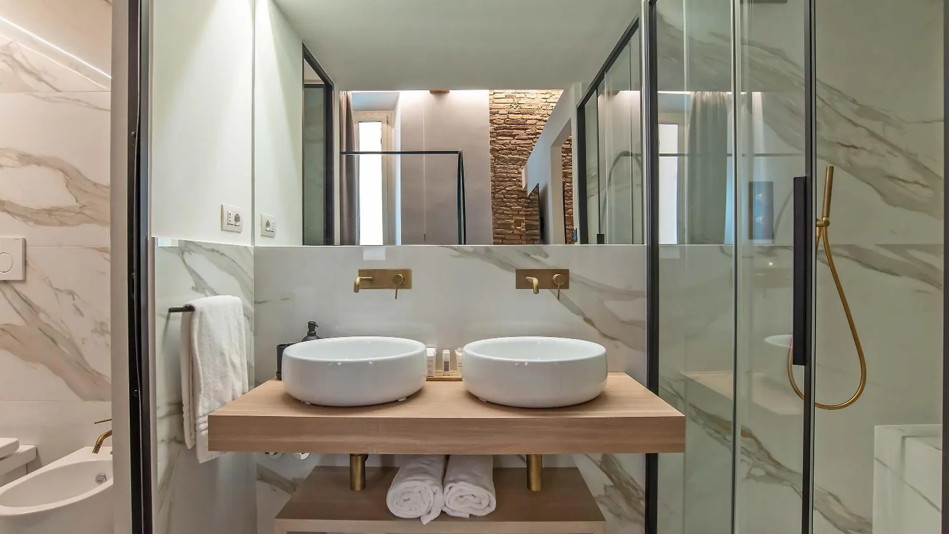 Ora Acanfora Suites ローマ
