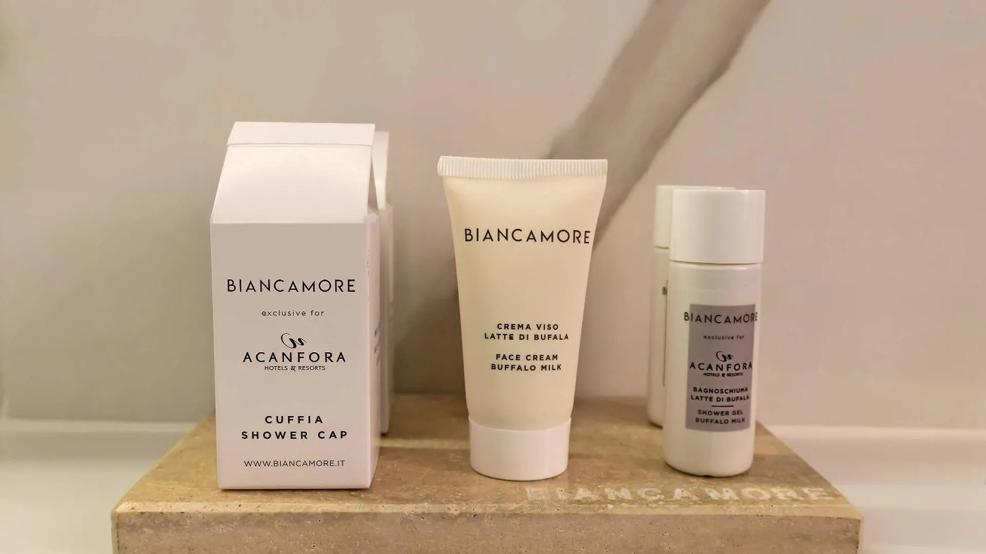 ゲストハウス Ora Acanfora Suites ローマ